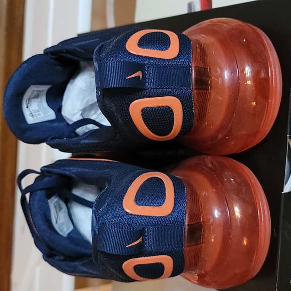 NIKE AIR MAX 720 - Picture 5 of 6